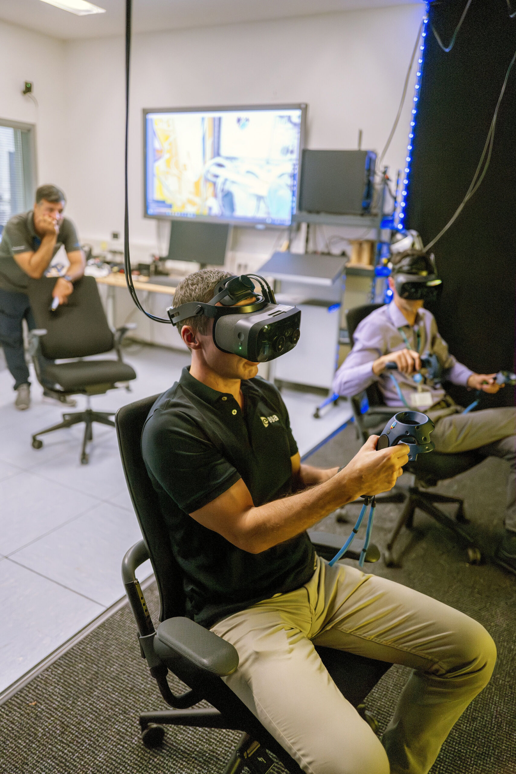 Marcus Wandt training with VR at the European Astronaut Centre